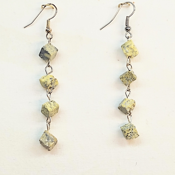 Chic Cube Stone Dangle Earrings - Picture 1 of 3